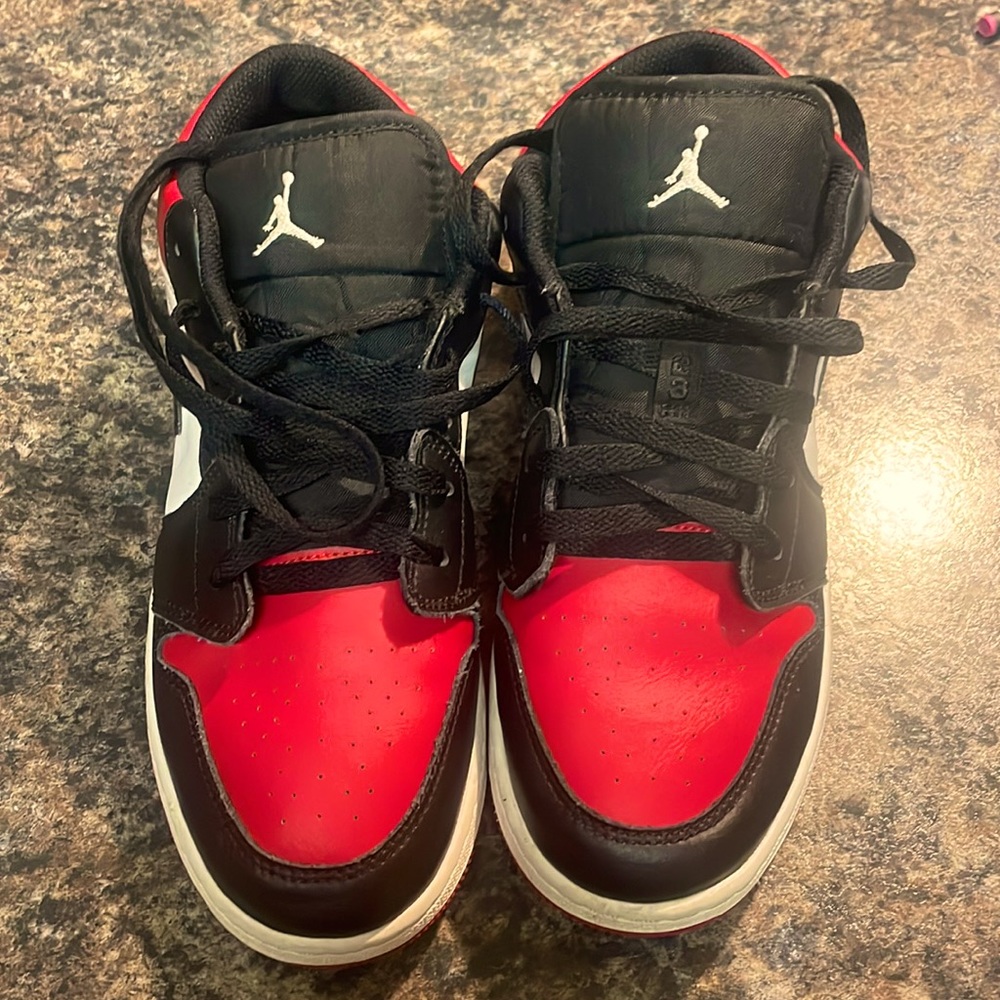 Jordan retro low tops